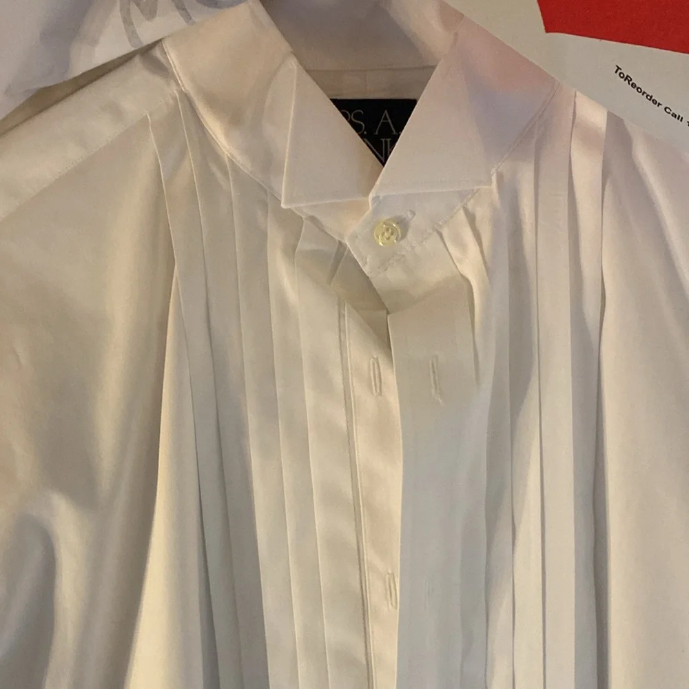 Men’s tuxedo shirt just dry cleaned - Picture 3 of 3